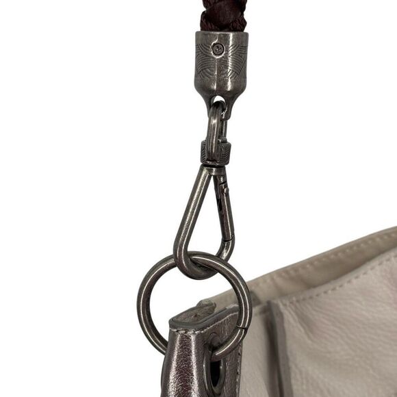 The Sak Indio Leather Bucket Shoulder Bag White Gray - Picture 10 of 15